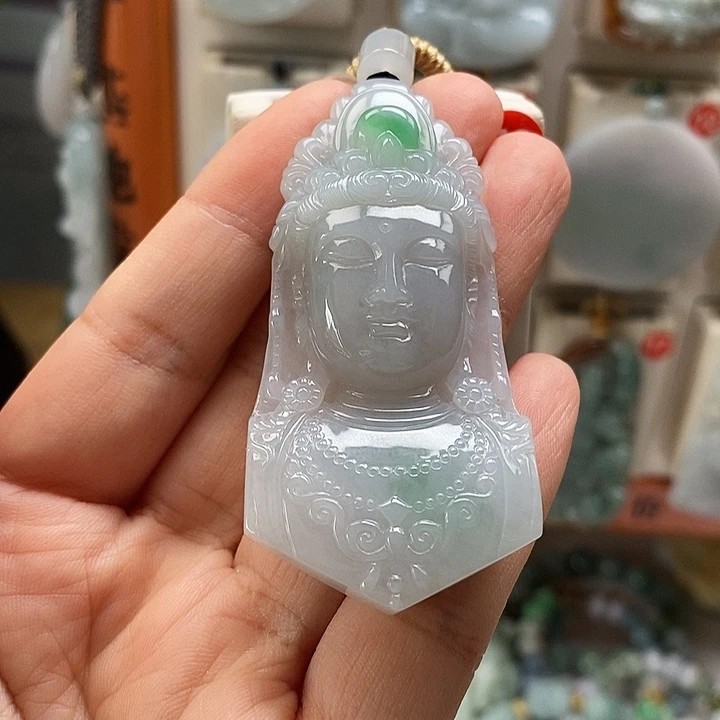 随***¥颈饰未镶嵌翡翠观音