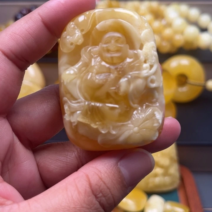 琥珀未镶嵌珠宝奇石M212号弥勒