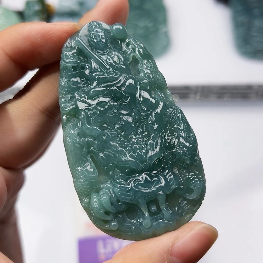 翡翠挂件未镶嵌吊坠