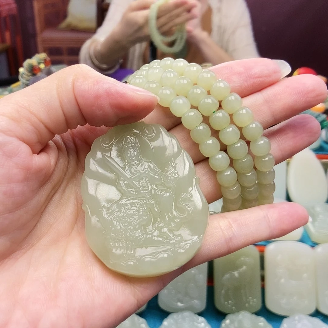 和田玉未镶嵌颈饰无**欢