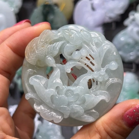 翡翠未镶嵌颈饰翡翠