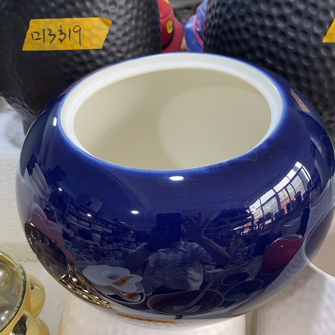 摆件陶盆有孔 瑕疵介意勿拍