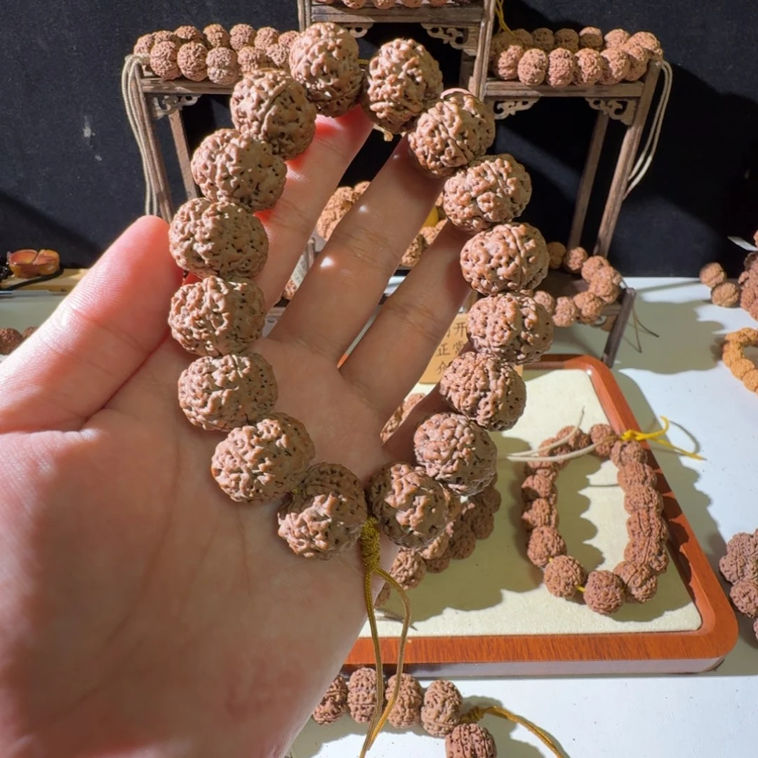 明***天金刚菩提吊坠21尺寸矮庄飞碟爆肉