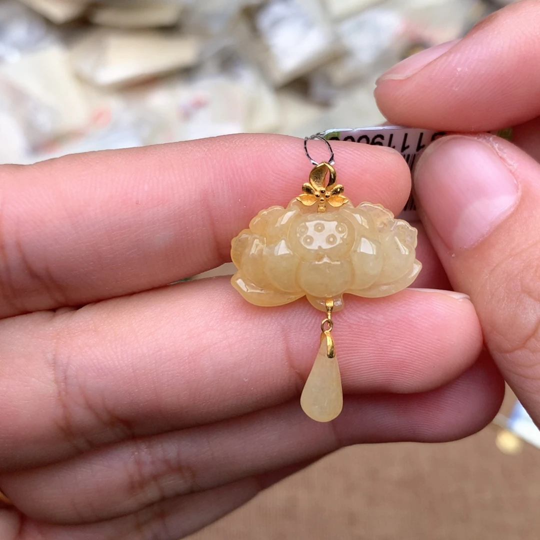 【闪购商品】未镶嵌挂件翡翠一