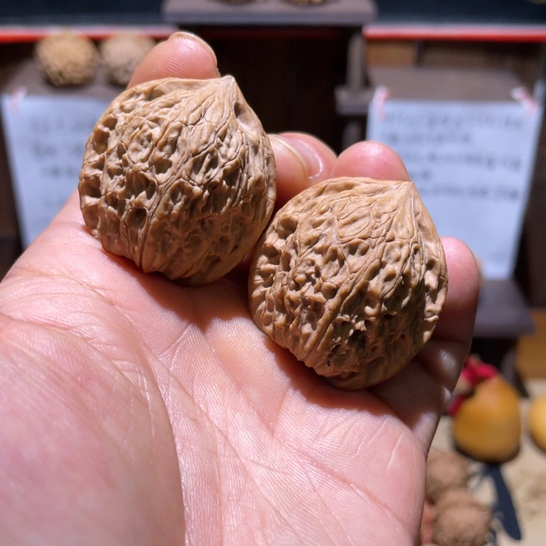 文玩核桃吊坠35尺小野生