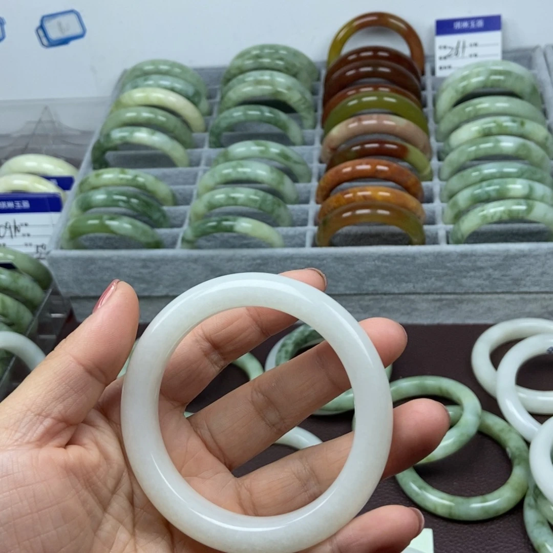 蛇纹石玉未镶嵌手镯善*