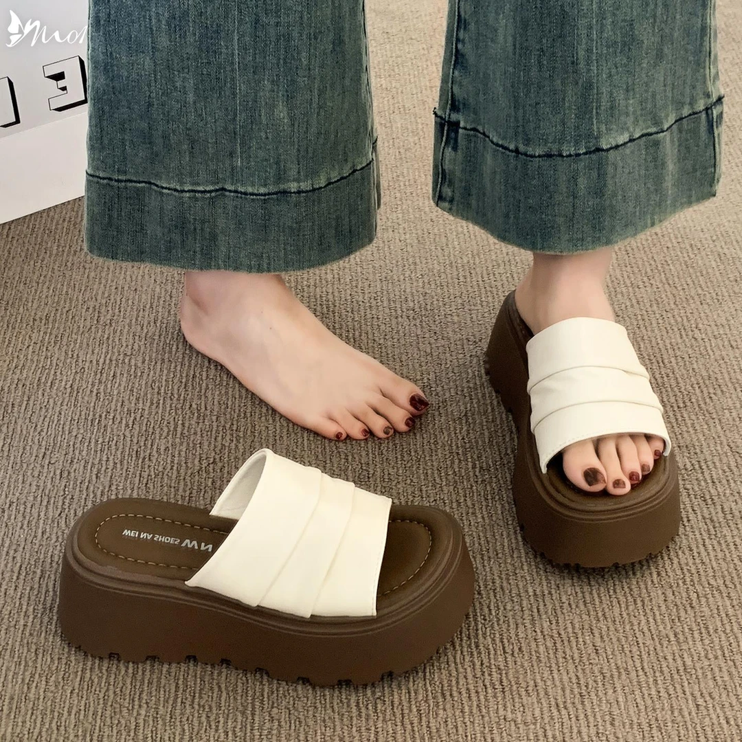 M01厚底增高凉拖鞋女夏外穿2025配裙子时尚松糕一字拖鞋绝美凉鞋