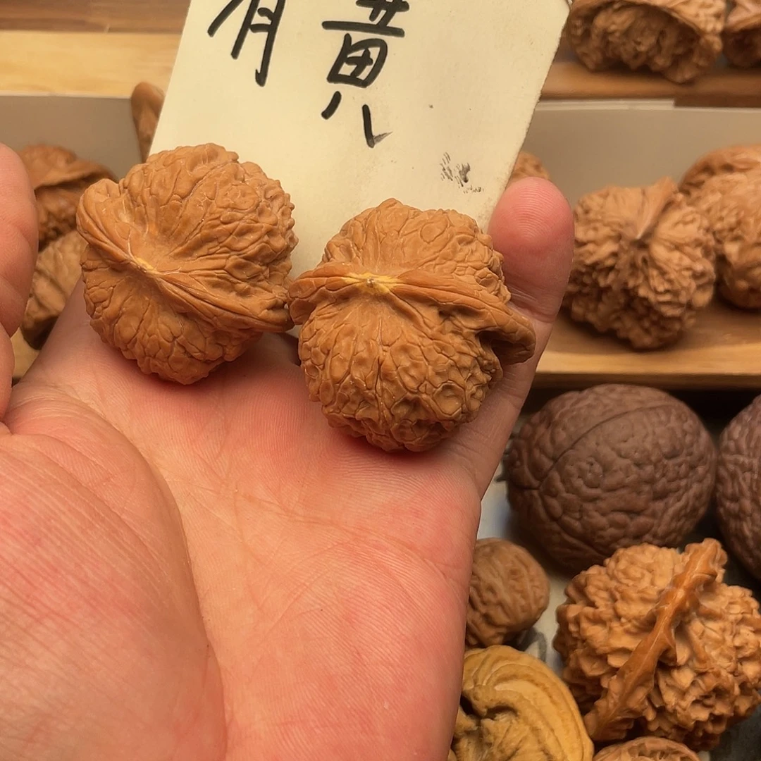 班***风吊坠文玩核桃麒麟