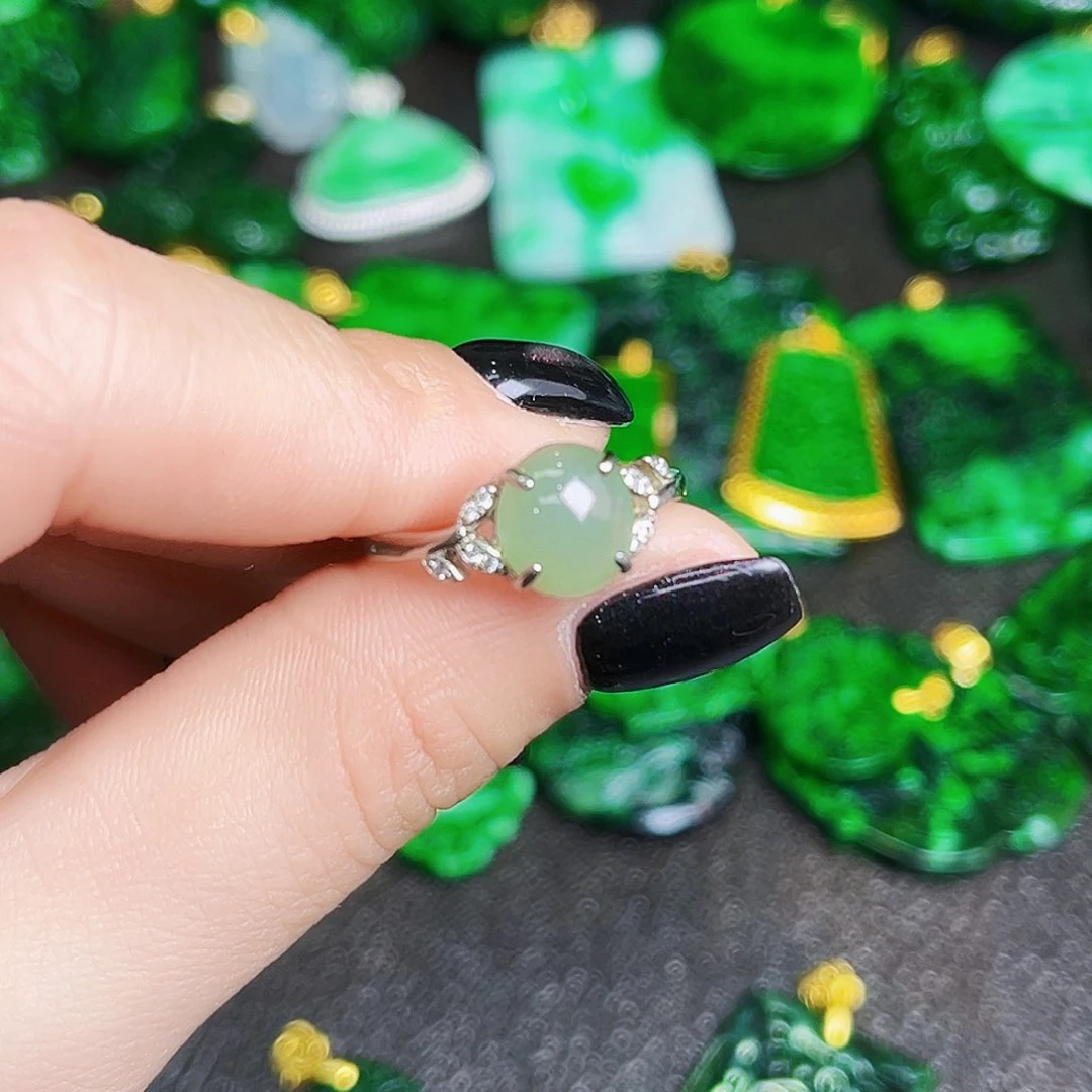 颈饰银S925镶嵌翡翠多样性