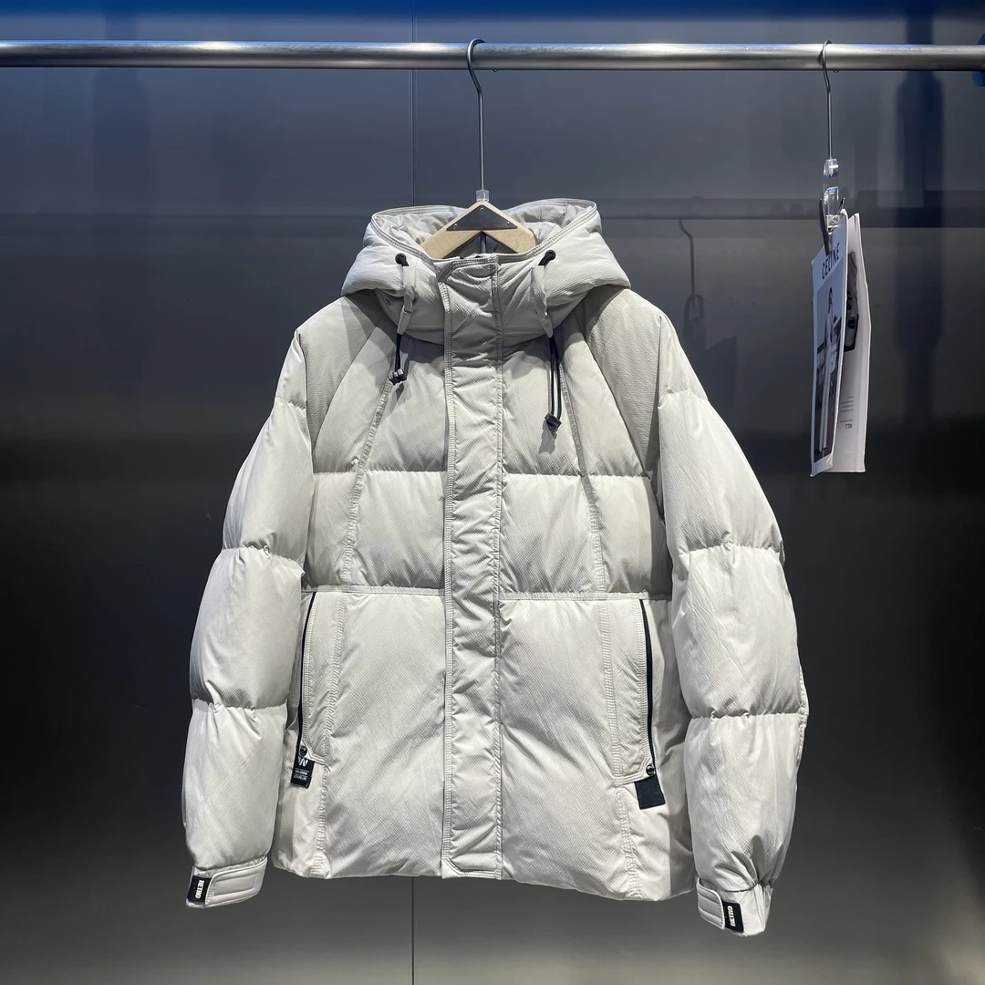 新款冬季连帽轻薄羽绒服男士纯色微阔白鸭绒工装休闲时尚保暖外套