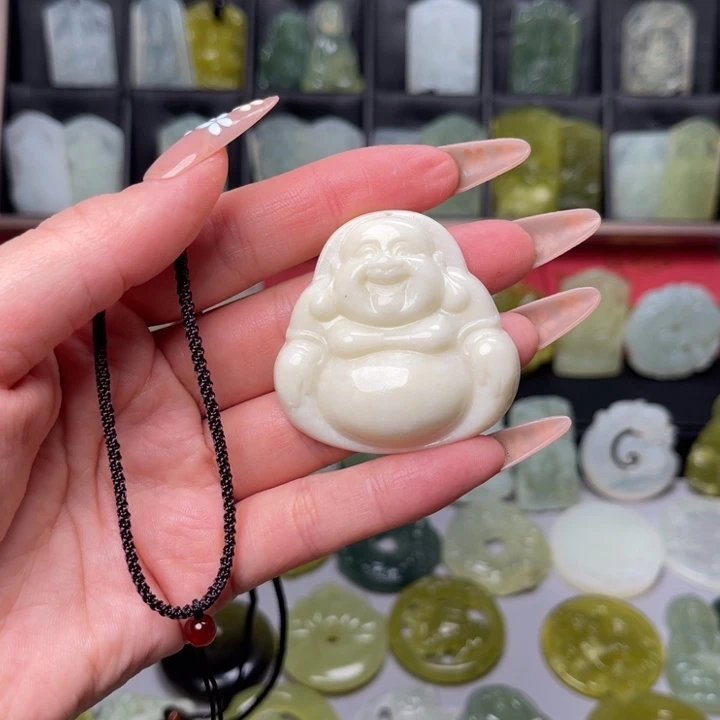 未镶嵌岫玉吊坠(赠链)