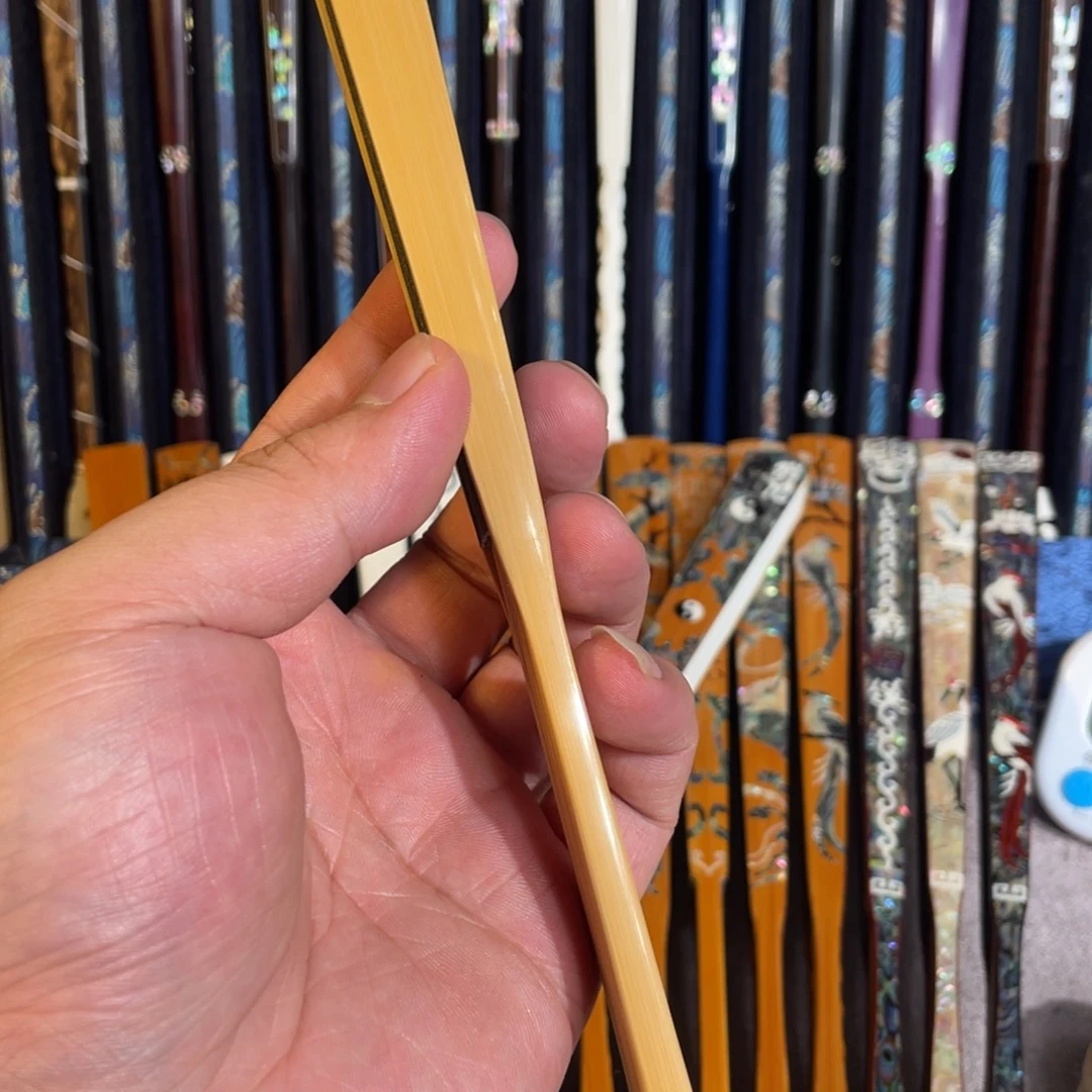 聆***房扇子手工制作工艺精湛