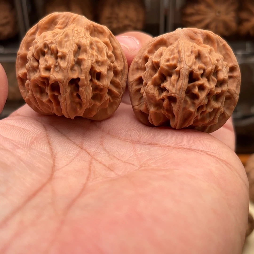 文玩核桃把件天地圆狮子头