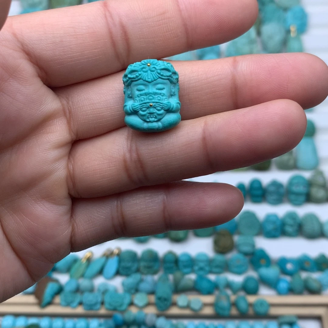 未镶嵌绿松石珠宝奇石