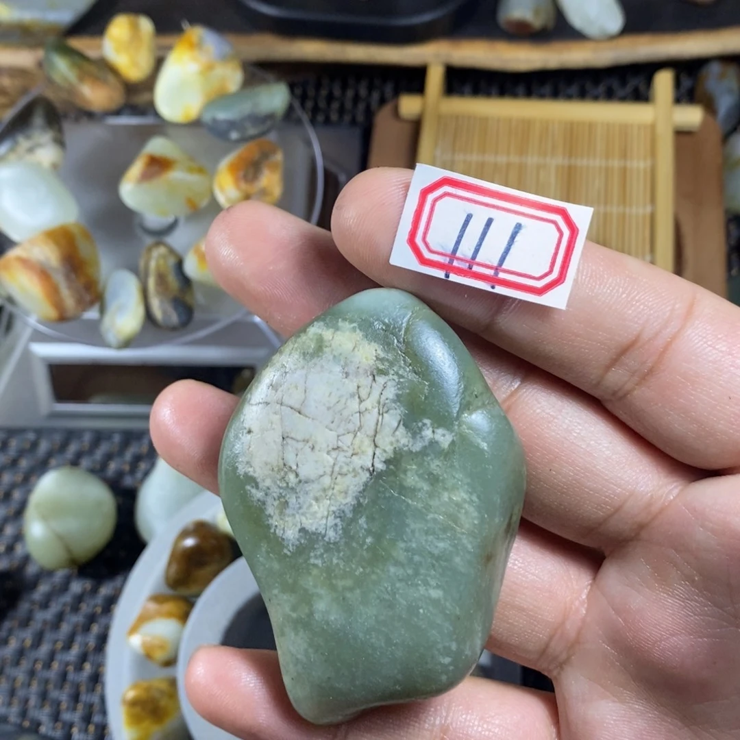 和田玉（糖玉）未镶嵌挂件