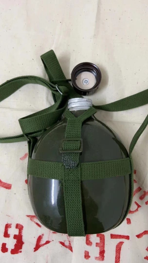 老式草绿色水壶复古大容量