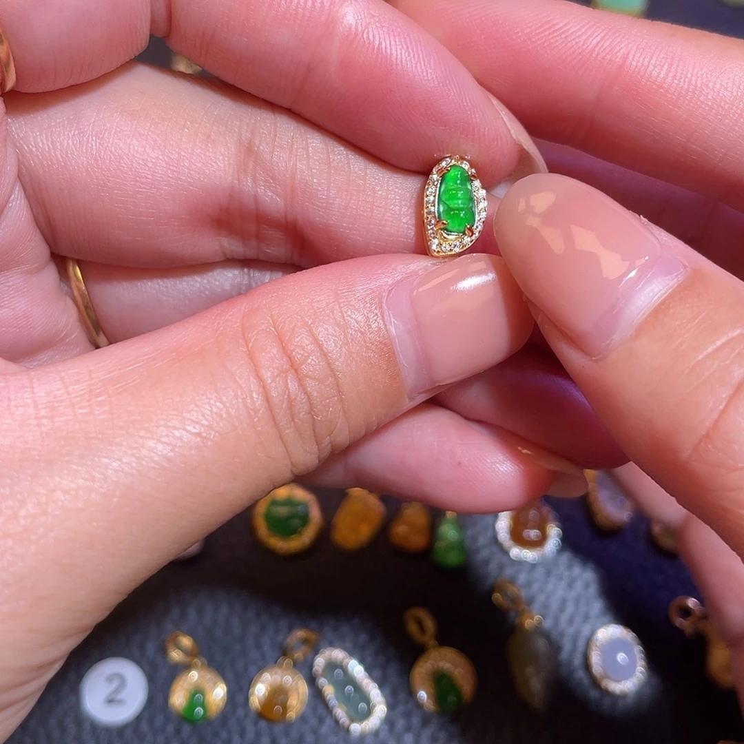 翡翠银S925镶嵌颈饰