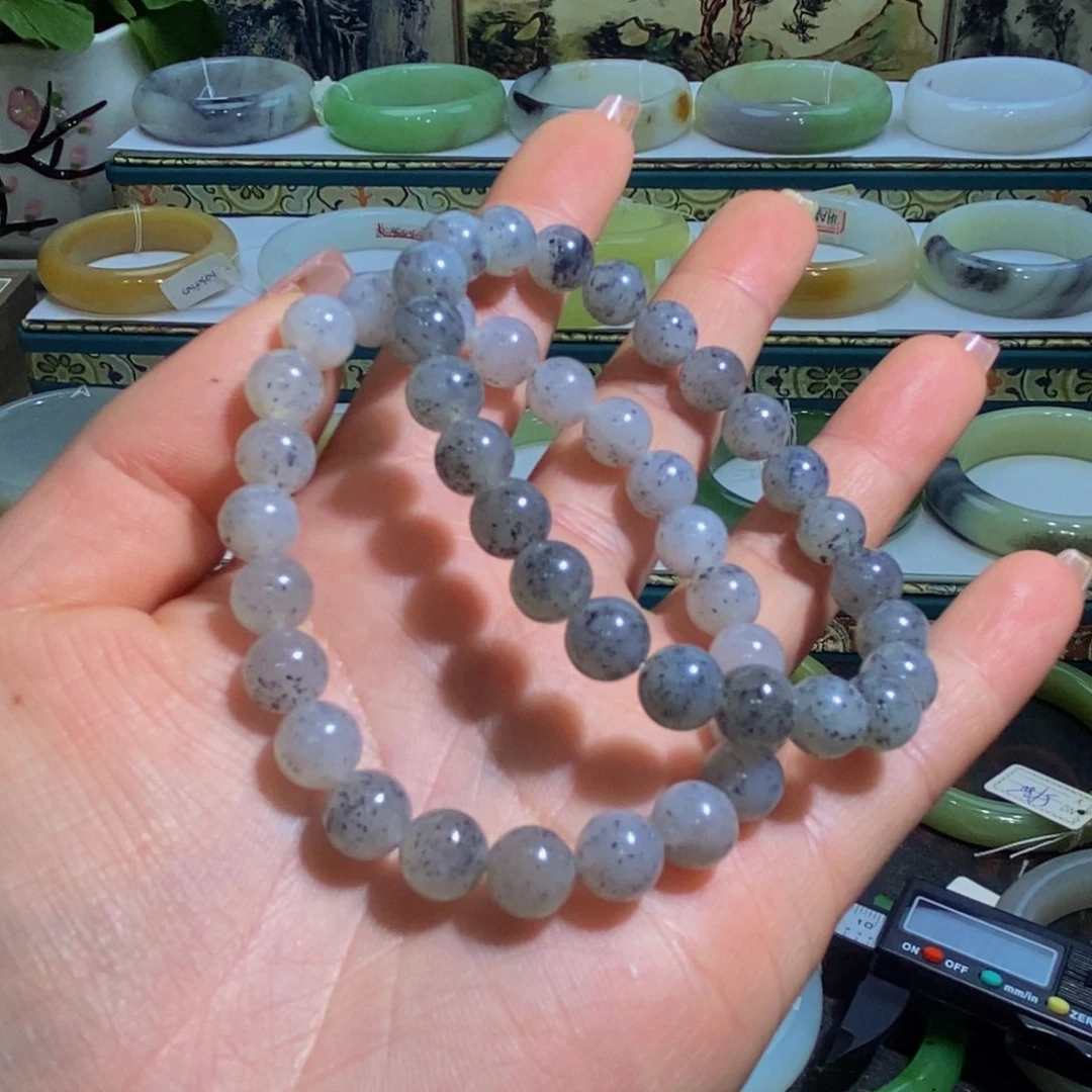 和田玉籽点墨青花两条8mm未镶嵌