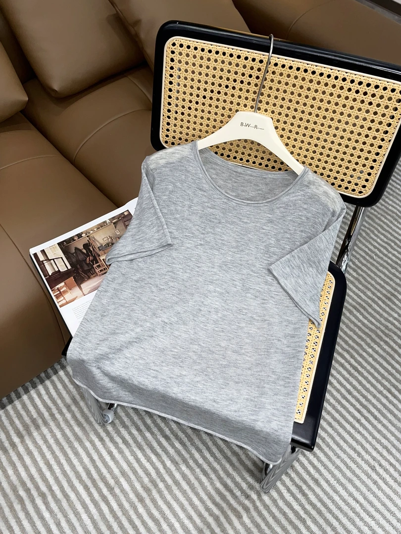 BIG WHITE REMADE“自在真我”轻奢极简绵羊毛圆领百搭T恤D5L137