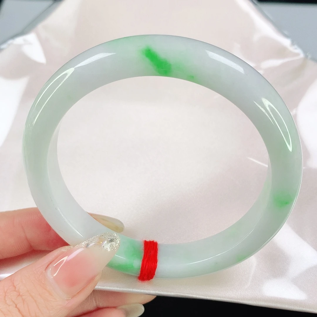 翡翠手镯未镶嵌59圈口