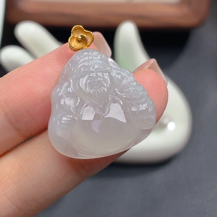 颈饰18K金镶嵌翡翠