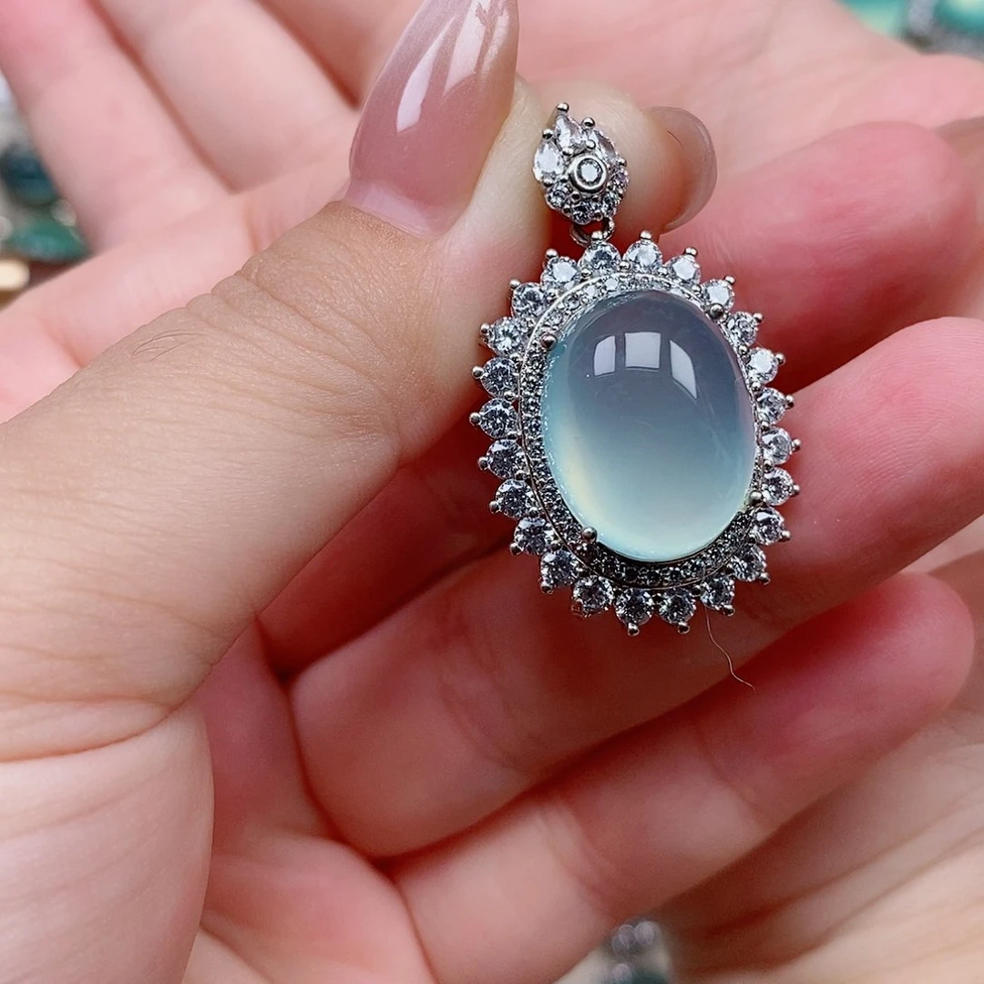 蛇纹石玉银S925镶嵌吊坠