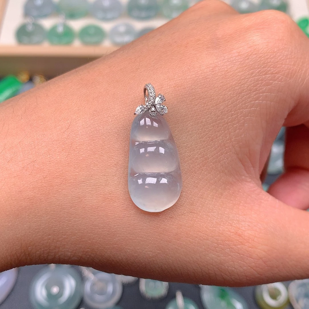 吊坠(赠链)18K金镶嵌翡翠