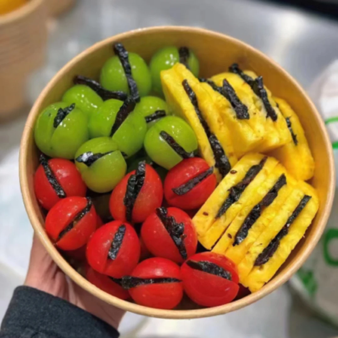 晴王凤梨番茄夹乌梅