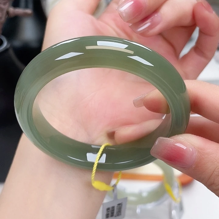 和田玉手镯5556未镶嵌