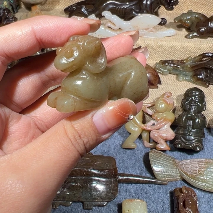 和田玉未镶嵌挂件