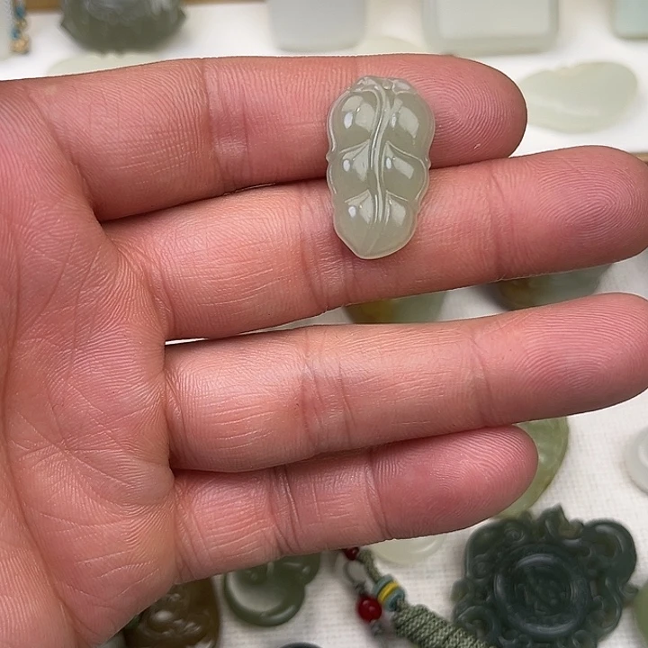 和田玉未镶嵌吊坠(不含链)