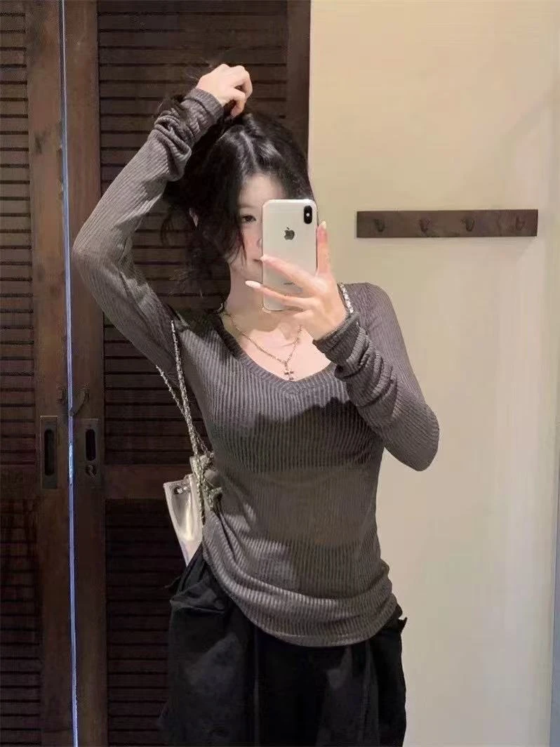 【直播专属】春秋新款辣妹修身慵懒风百搭V领长袖T恤女打底衫7479