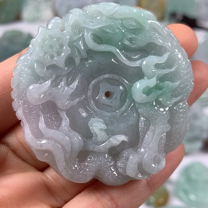 翡翠未镶嵌颈饰大盘龙扣两面工艺福利