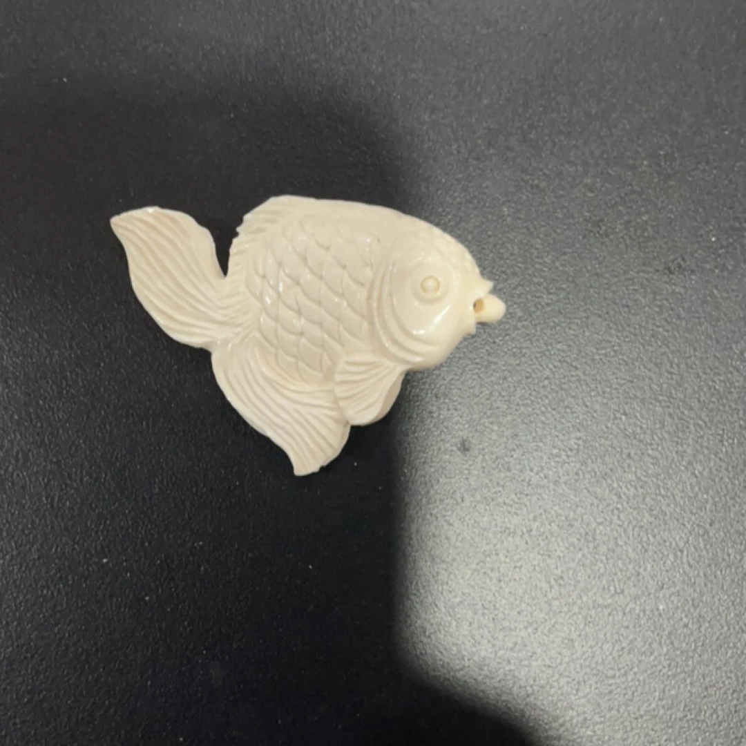 猛犸约8.3克雕刻件ZL956