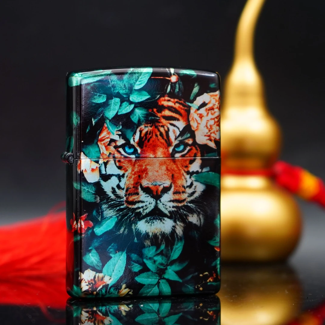 ZIPPO/之宝打火机 丛林猛虎常规包银古法烫印六面【小飞甄选】 DYJ1