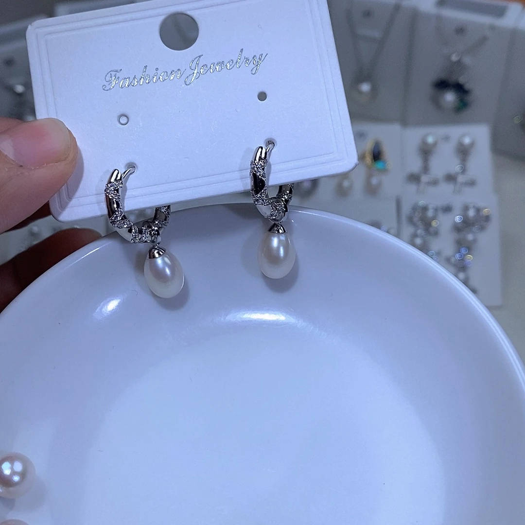 耳饰淡水珍珠未镶嵌