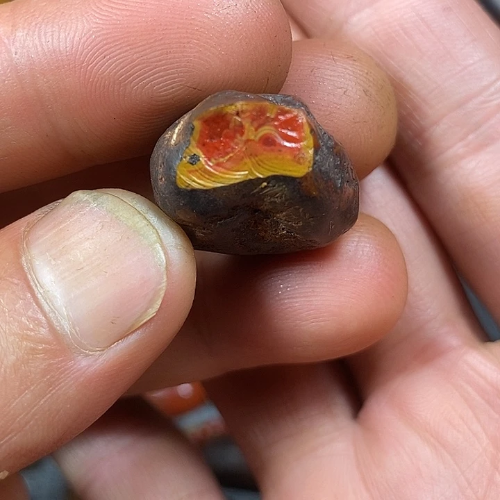 逐***影未镶嵌南红玛瑙挂件