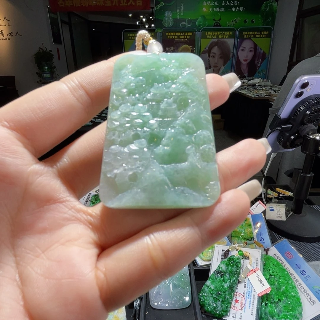 颈饰未镶嵌翡翠一