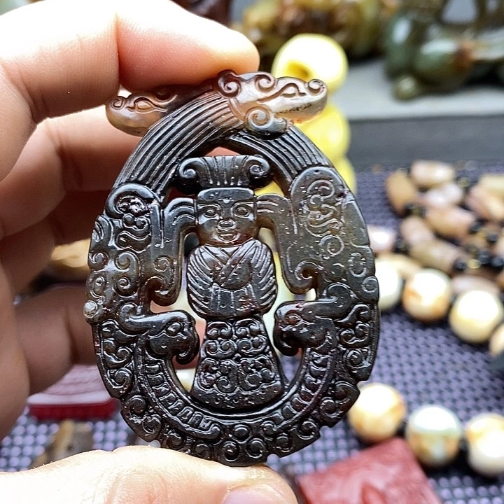 未镶嵌蛇纹石玉颈饰