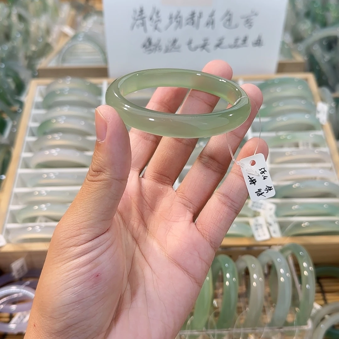 玛瑙/玉髓未镶嵌手镯圈口58.4