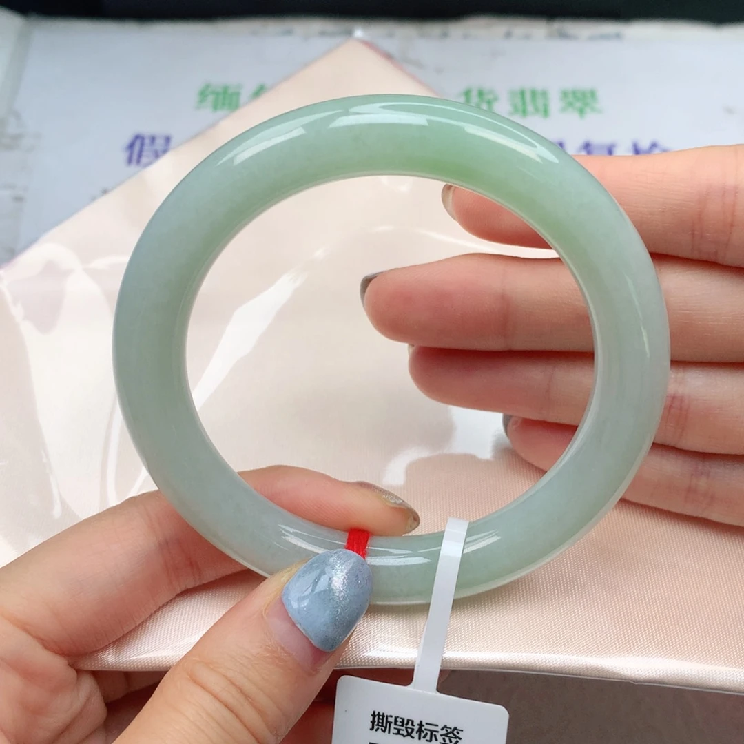 翡翠手镯未镶嵌翡翠手镯55圆