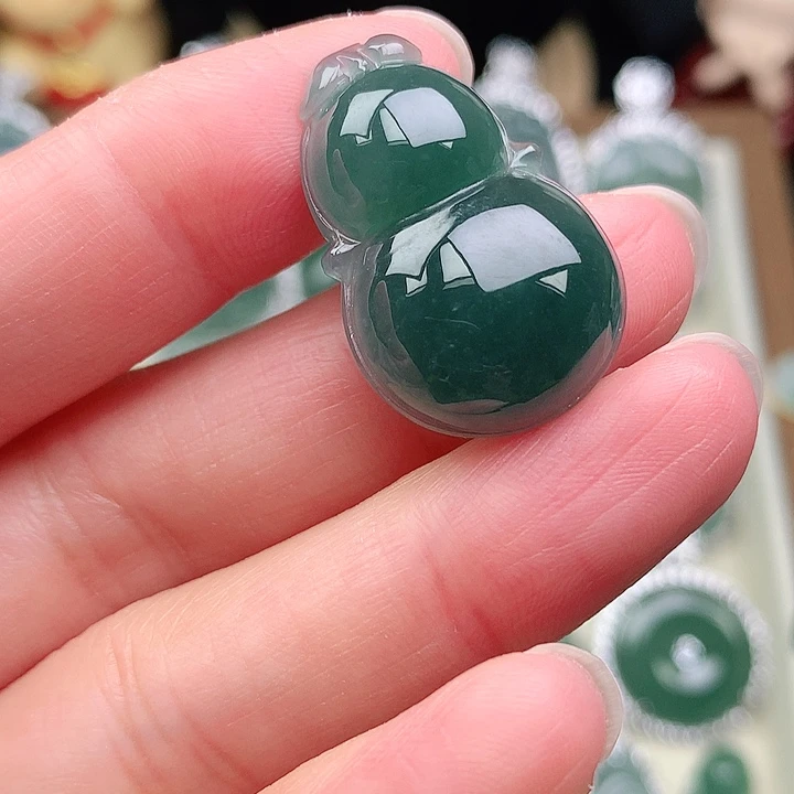 颈饰银S925镶嵌翡翠吊坠