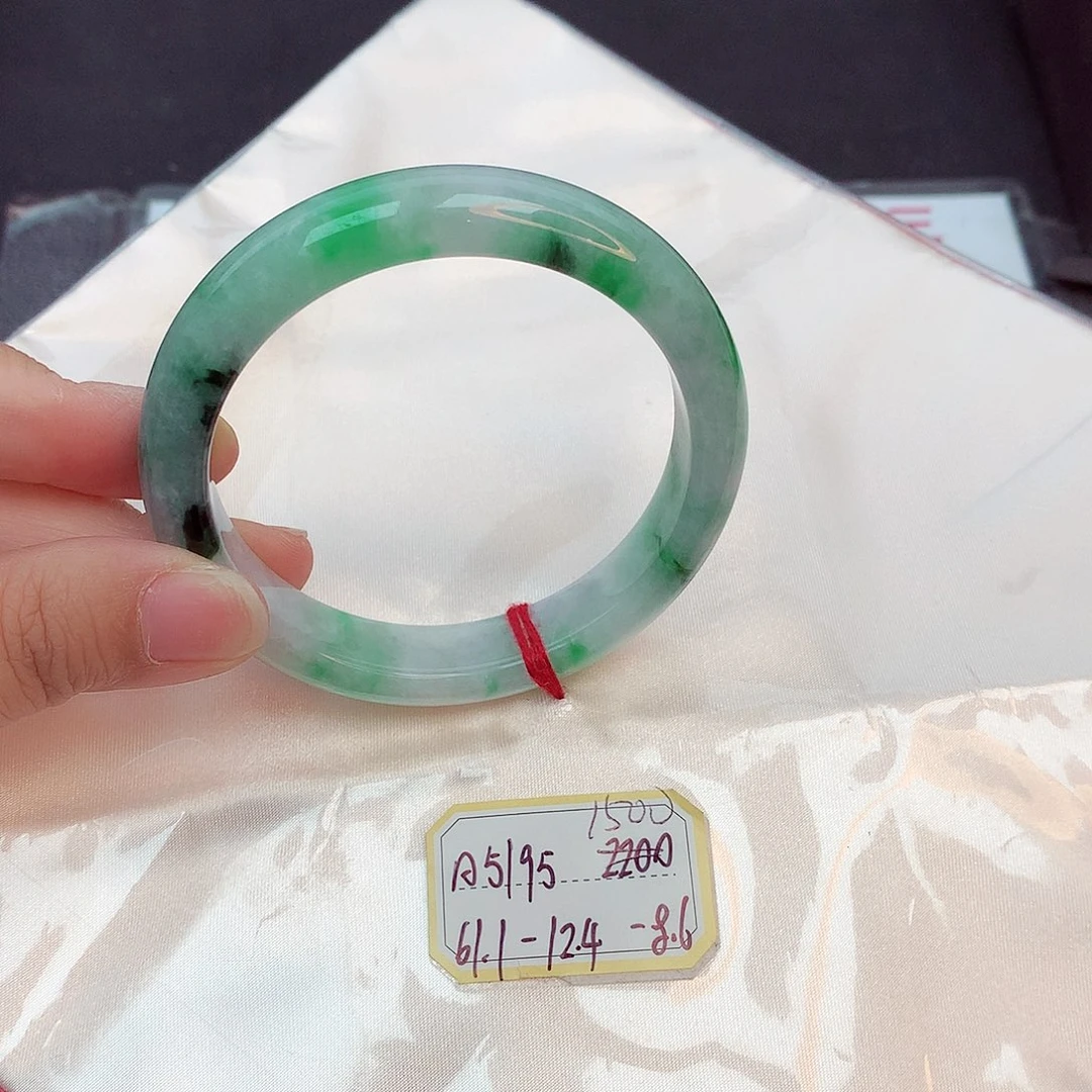 翡翠手镯未镶嵌天然缅甸翡翠A货