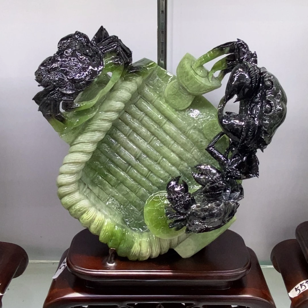 蛇纹石玉未镶嵌珠宝奇石