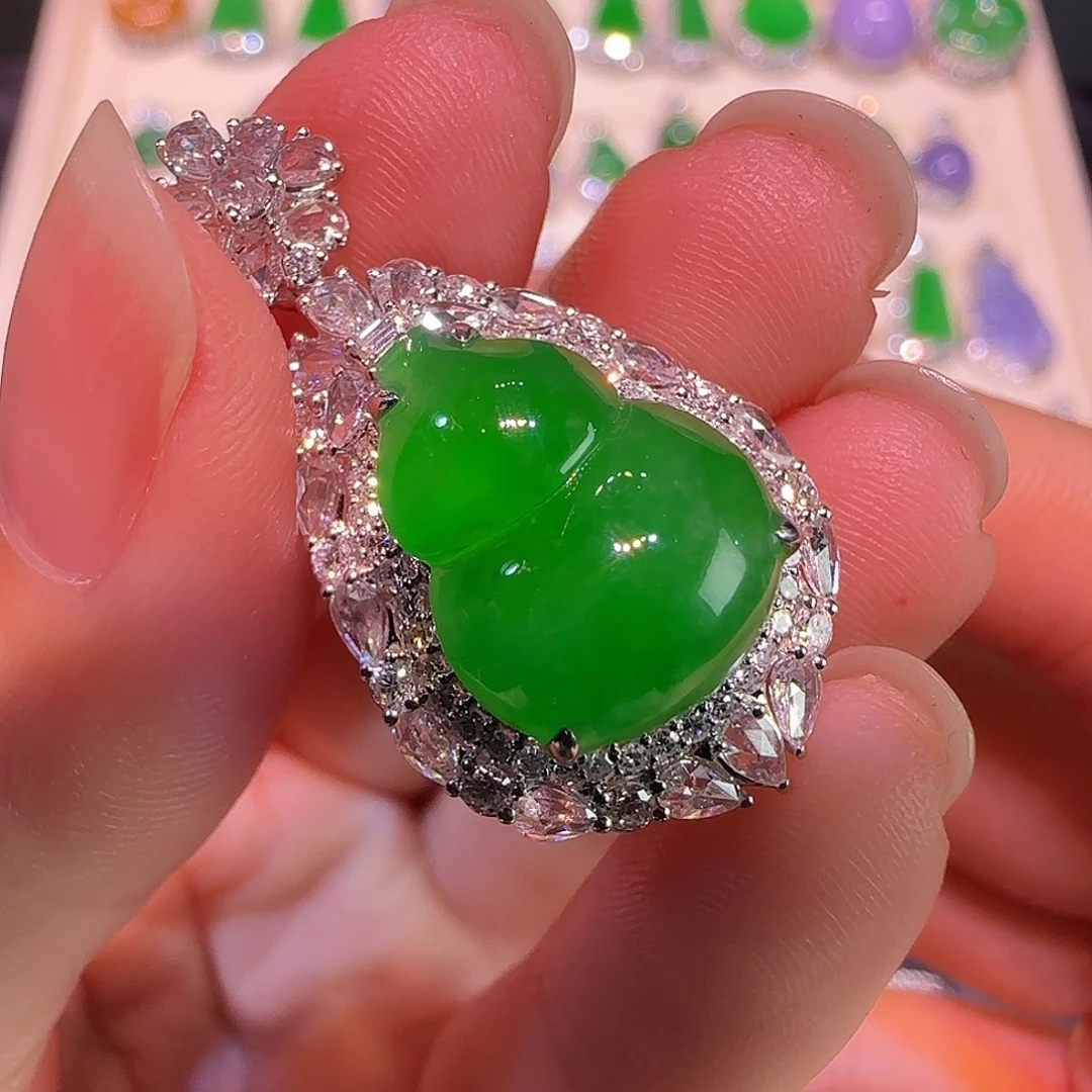 翡翠18K金镶嵌吊坠(不含链)