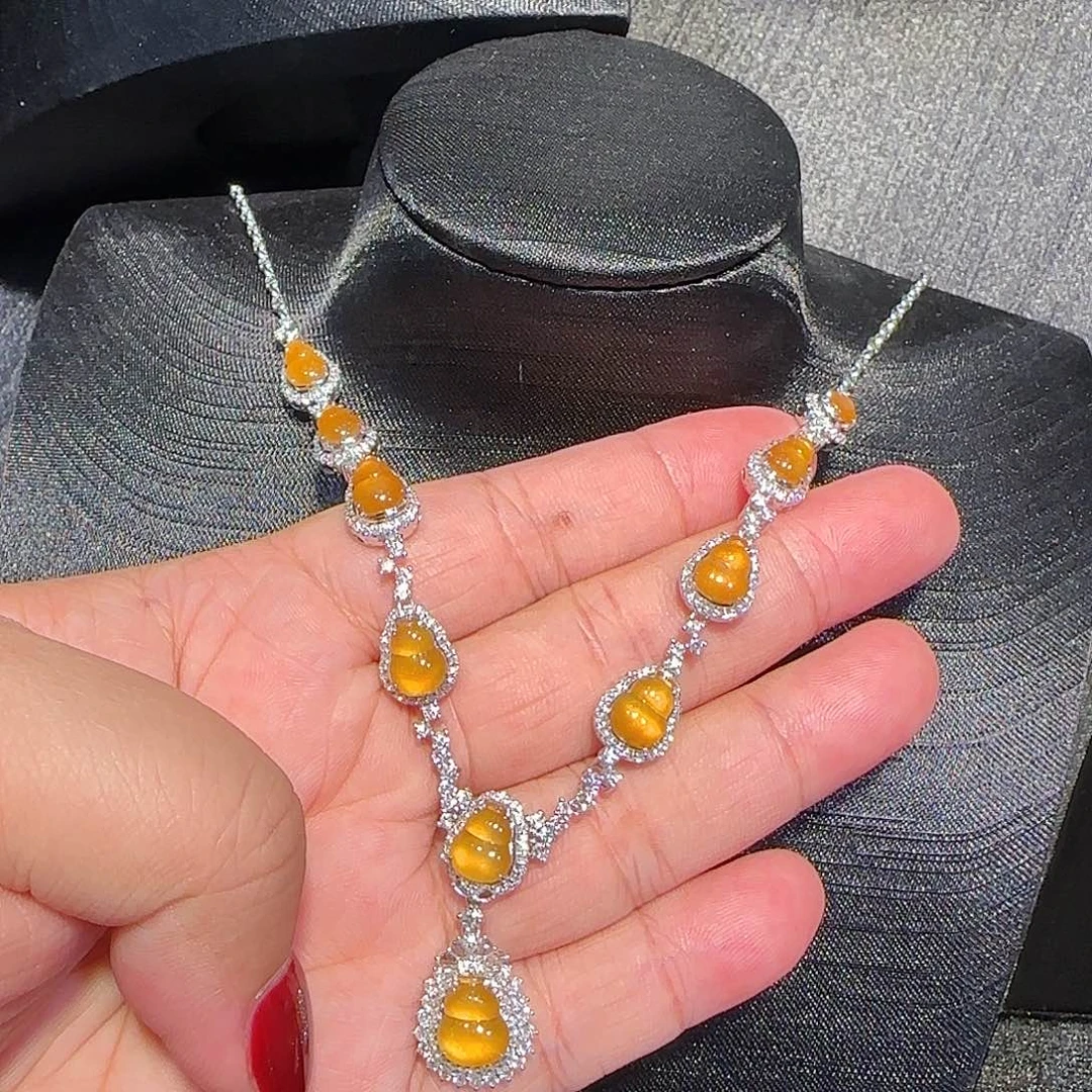 翡翠18K金镶嵌颈饰天然翡翠