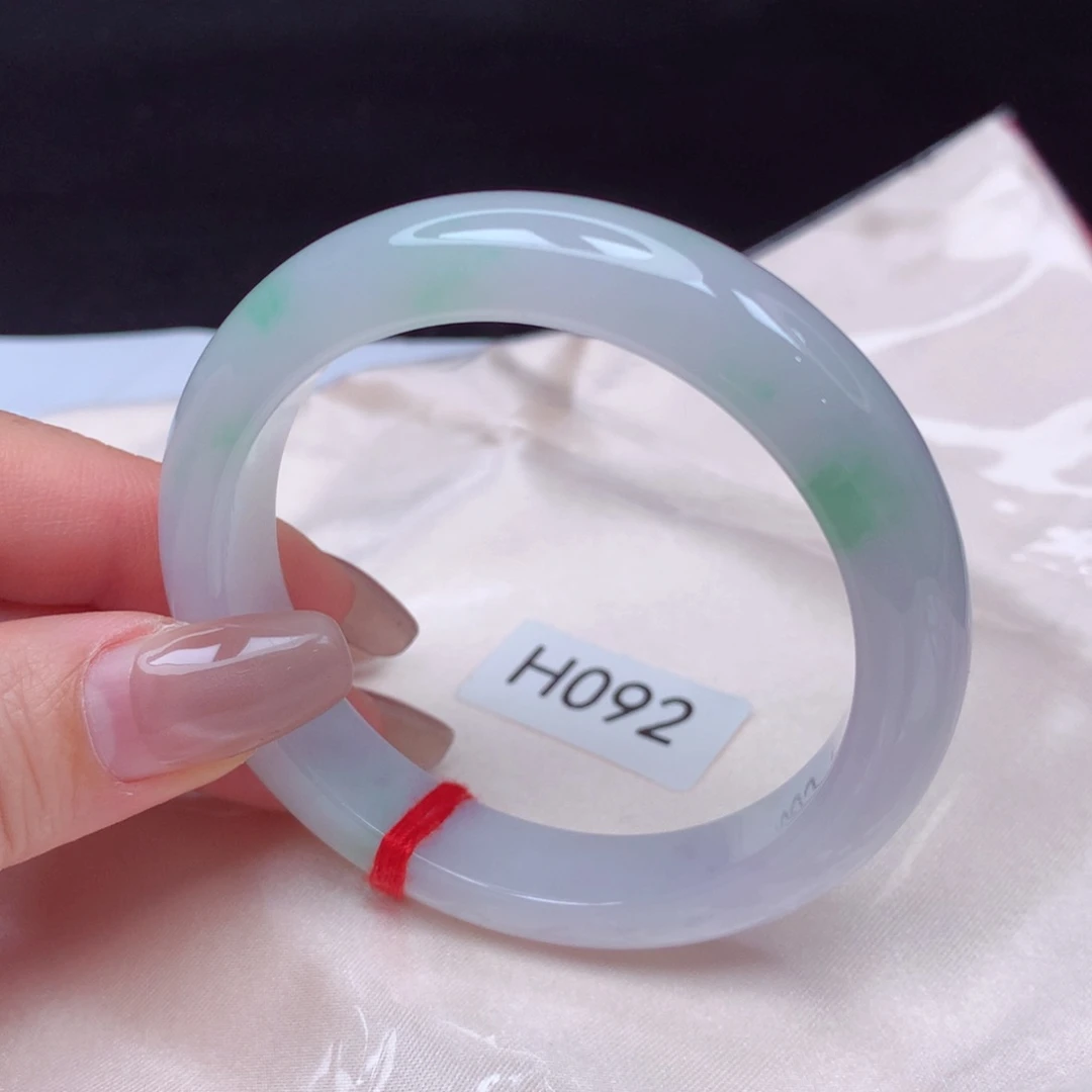 翡翠手镯未镶嵌手镯53