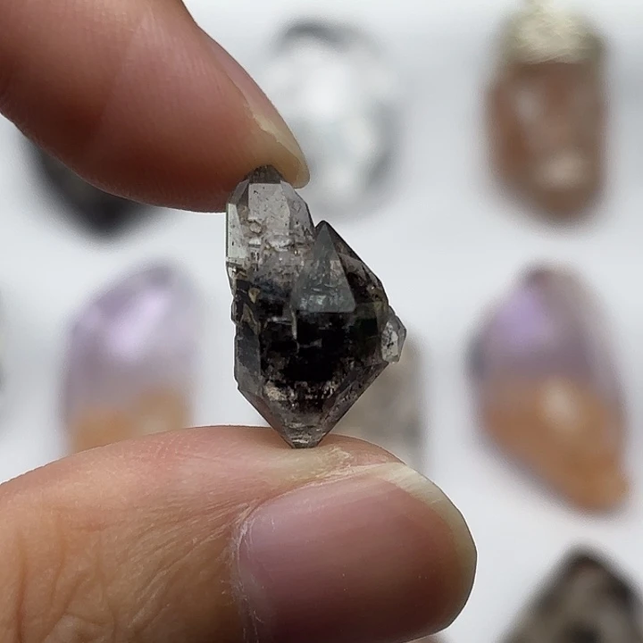 颈饰水晶未镶嵌共生闪灵钻19mm+