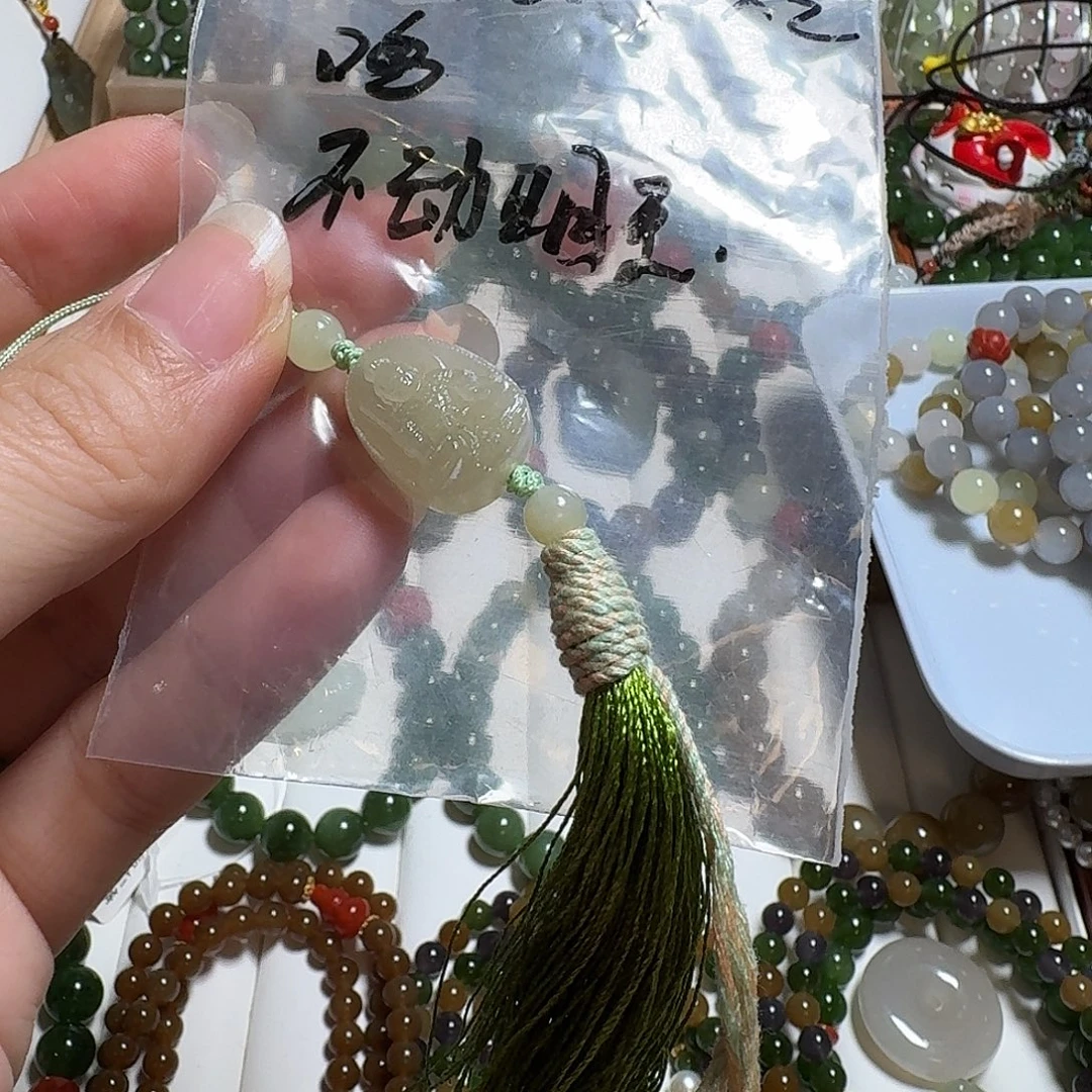 和田玉未镶嵌珠宝奇石
