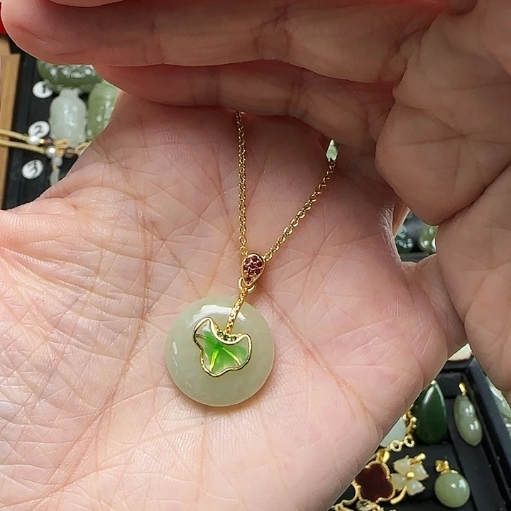 颈饰银S925镶嵌和田玉